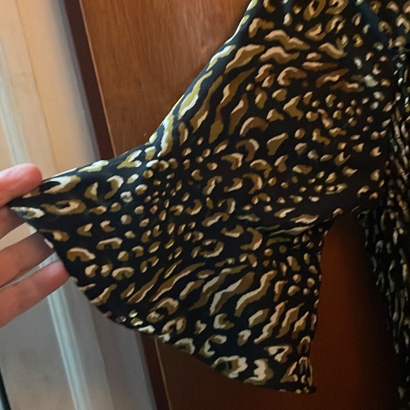 Francesca’s” Leopard Dress Large NWT - Picture 7 of 10